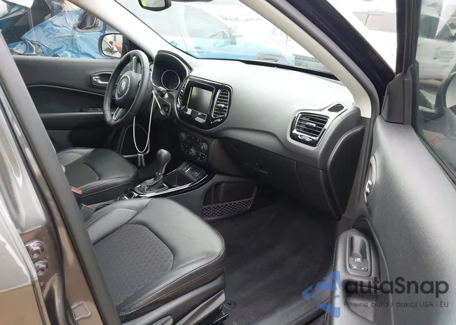 3C4NJCBB9KT833210: 42293537