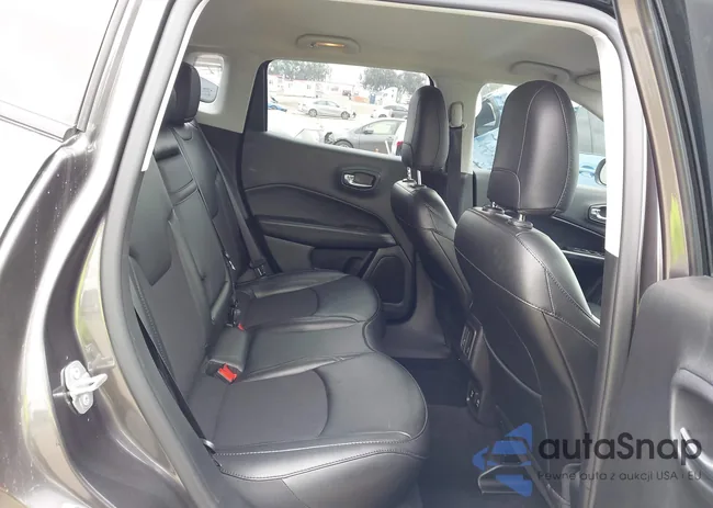 3C4NJCBB9KT833210: 42293537