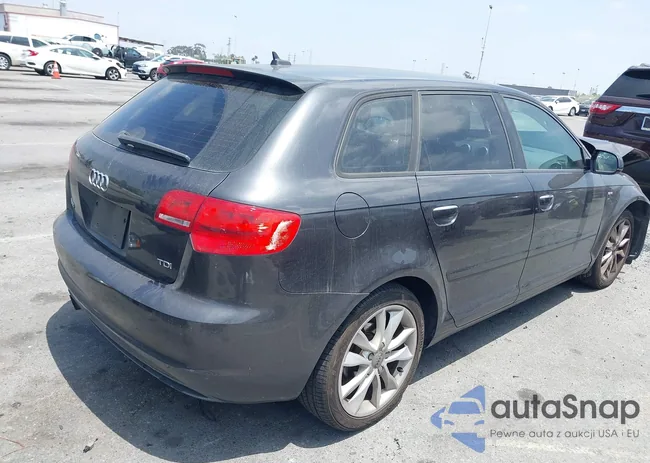 WAUBJAFM8CA130724: 42293539