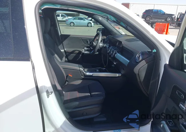 W1N9M0KB8RN104156: 42293770