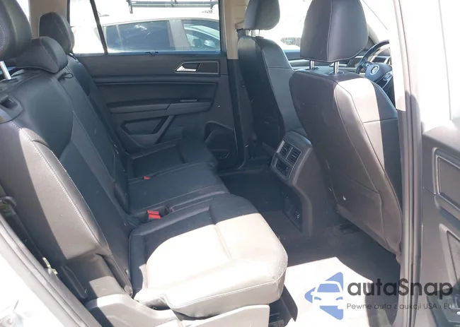 1V2DP2CA3JC599181: 42293017