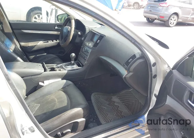 JN1DV6AP5CM810404: 42294231