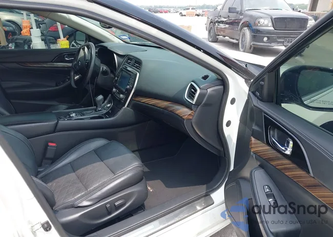 1N4AA6AP2JC362093: 42294769