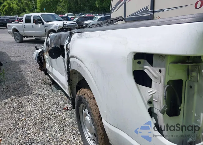 1FTFX1E81PKE17975: 42293815