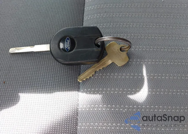 1FTYR1YG3KKB67475: 42293822