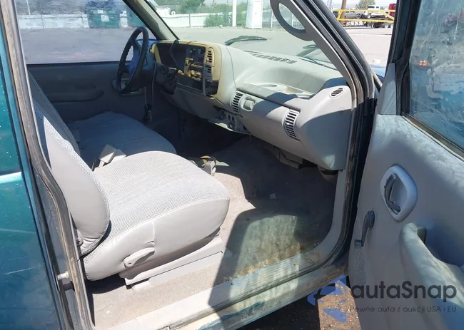 2GCEC19ZXS1227045: 42294049