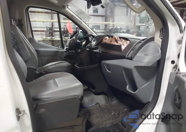 1FTYR1ZMXKKB38060: 42295290