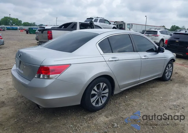 1HGCP2F49AA119838: 42295399