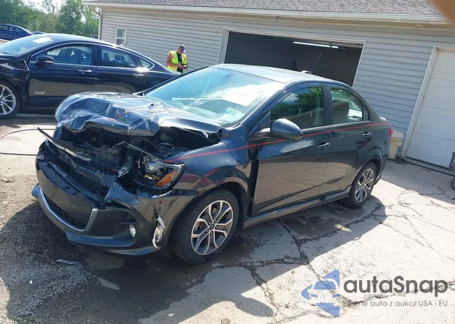 1G1JD5SH8J4120589: 42295645