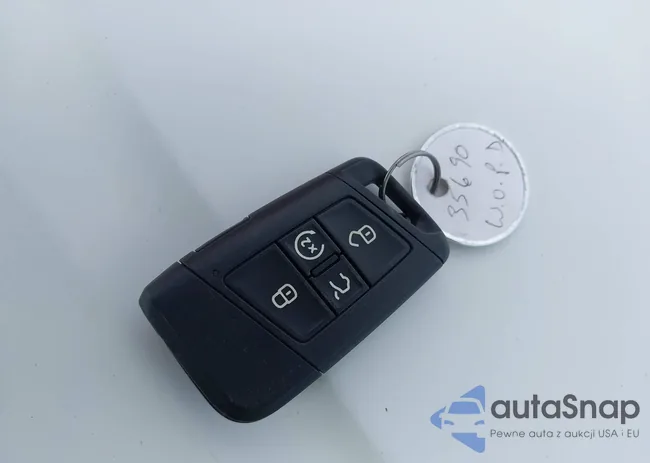 3VVUX7B2XPM357666: 42295647