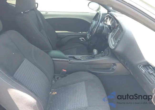 2C3CDZAG1PH526164: 42296288