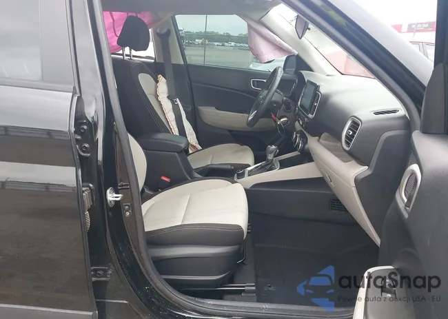 KMHRC8A33NU133613: 42296461