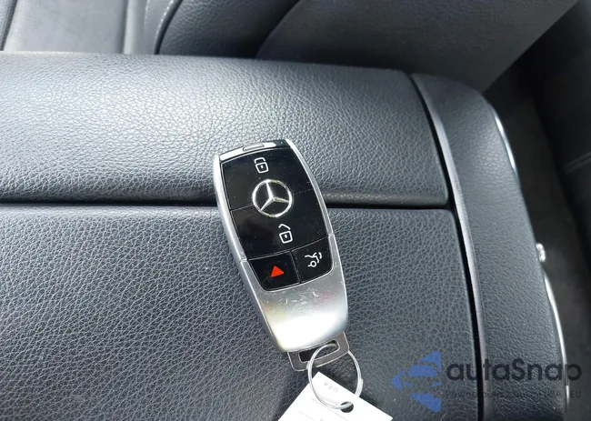 WDDZF4KB3KA525715: 42296724