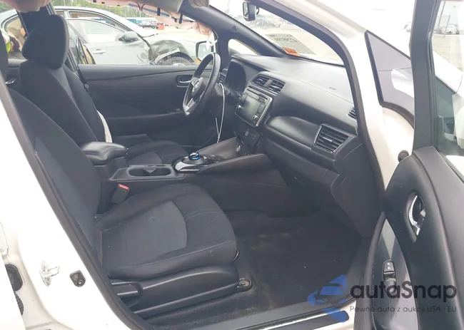 1N4AZ1CP5JC303483: 42295799