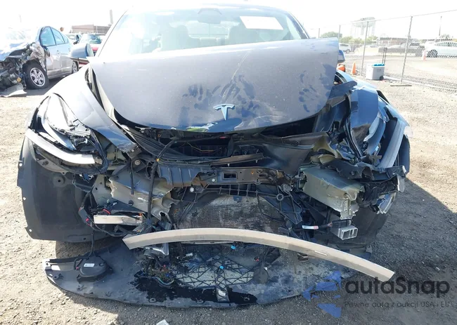 5YJ3E1EA5MF920820: 42295897