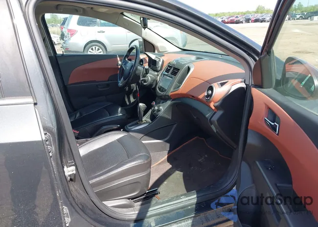 1G1JE6SB0F4108457: 42297226