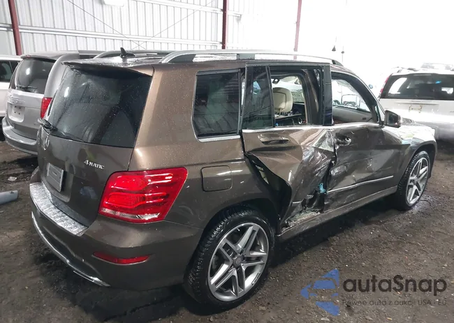 WDCGG8JB9FG370415: 42297336