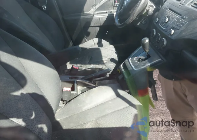 JM1CW2BL9C0107826: 42297368