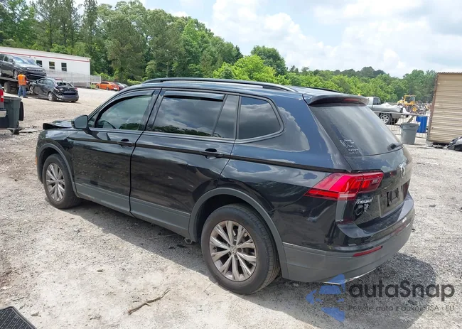 3VV1B7AX2JM054788: 42297524