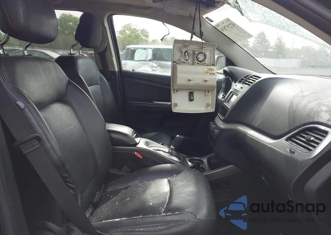 3C4PDDBG0DT566138: 42297536