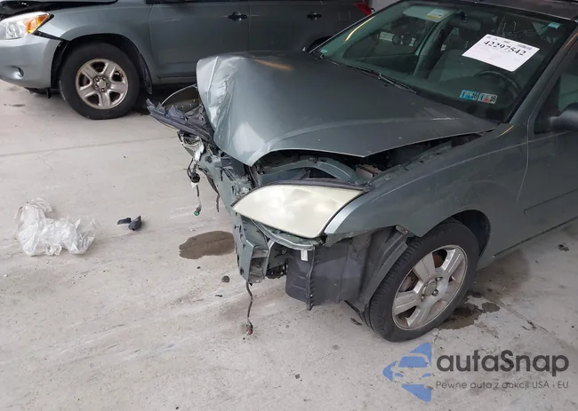 1FAFP34N95W200110: 42297542