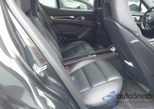 WP0AC2A73AL090733: 42297581