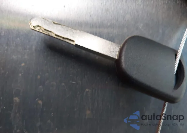 1HGCS228X9A005785: 42297698