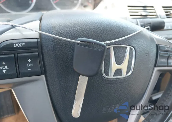 1HGCP2F66BA142299: 42297777