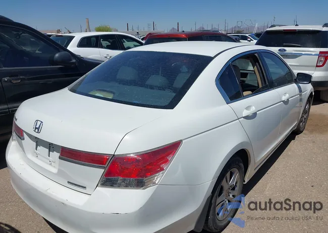 1HGCP2F66BA142299: 42297777