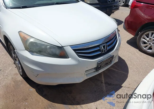 1HGCP2F66BA142299: 42297777