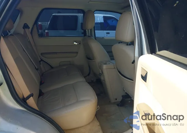 1FMCU04178KE82143: 42297792