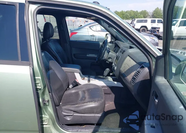 4M2CU87128KJ17796: 42296965