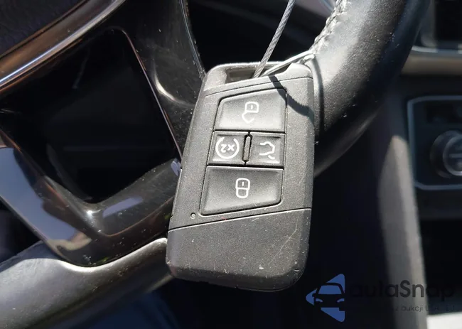 1V2LR2CAXJC558200: 42297089