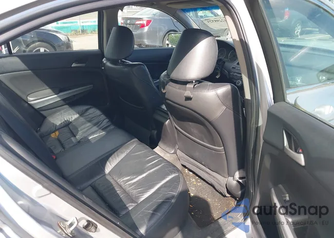 1HGCP26809A029055: 42298325