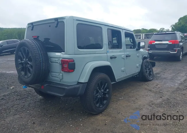 1C4RJXP69RW255697: 42298348