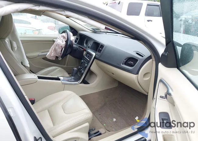 YV1622FS6C2119716: 42298473