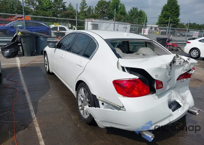 JNKCV61E99M305013: 42298702