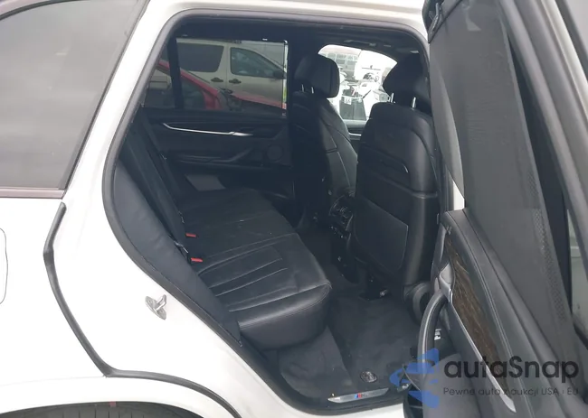 5UXKR6C54F0J75013: 42297866