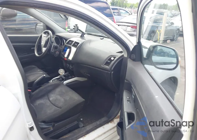 JA4AP3AU1BZ010161: 42297868