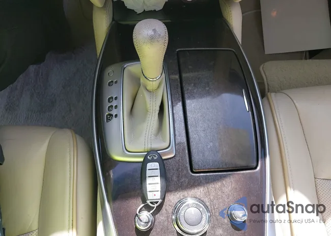 5N1CL0MM2EC515052: 42298029