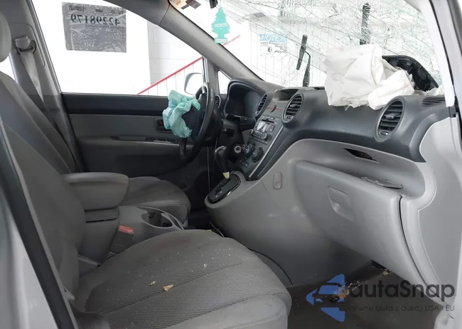 KNAFG526477058275: 42298179