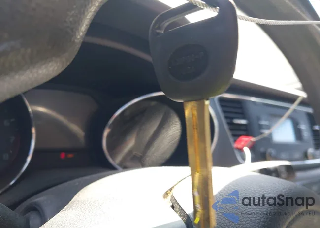 KNDMA5C15G6172242: 42298185