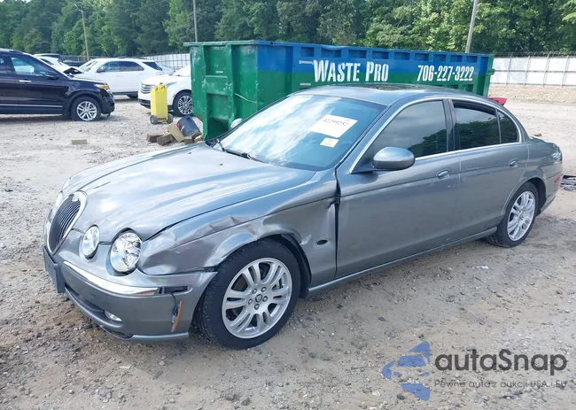 SAJEA01UX3HM89275: 42299252