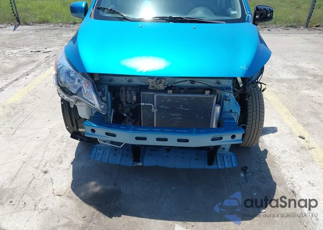 ML32AUHJ0RH017988: 42299387