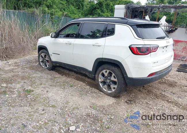 3C4NJDCB5JT100817: 42299597