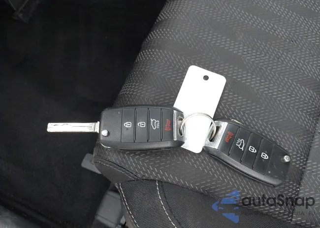 KNDPM3AC7H7176849: 42298798