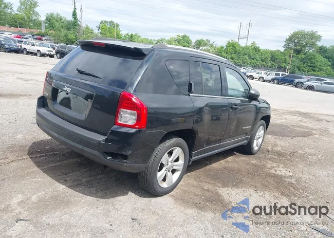 1C4NJDBB7DD271922: 42298815