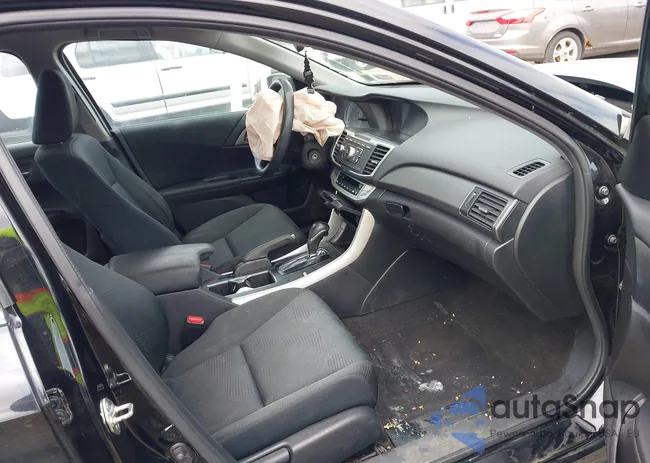 1HGCR2F33EA001002: 42298884