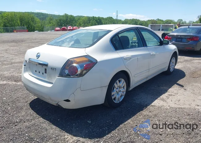 1N4AL2AP9CC121041: 42298975