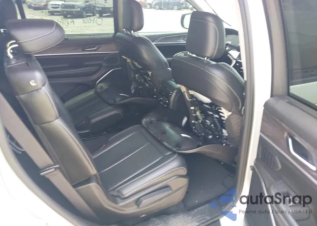 1C4RJJBG6N8574549: 42299157